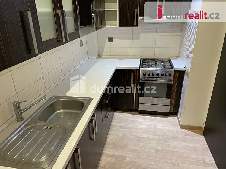 Pronájem bytu 2+1, 60 m² (2 z 11)