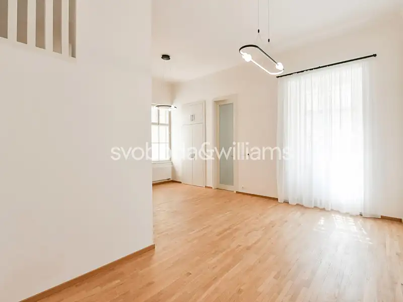 Prodej bytu 2+kk 71 m², Praha – náhled fotky 2