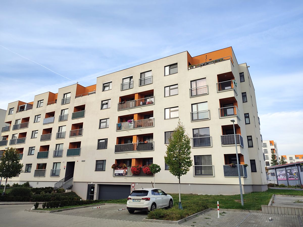 Prodej bytu 2+kk 48 m², Praha – fotka 1 z 3