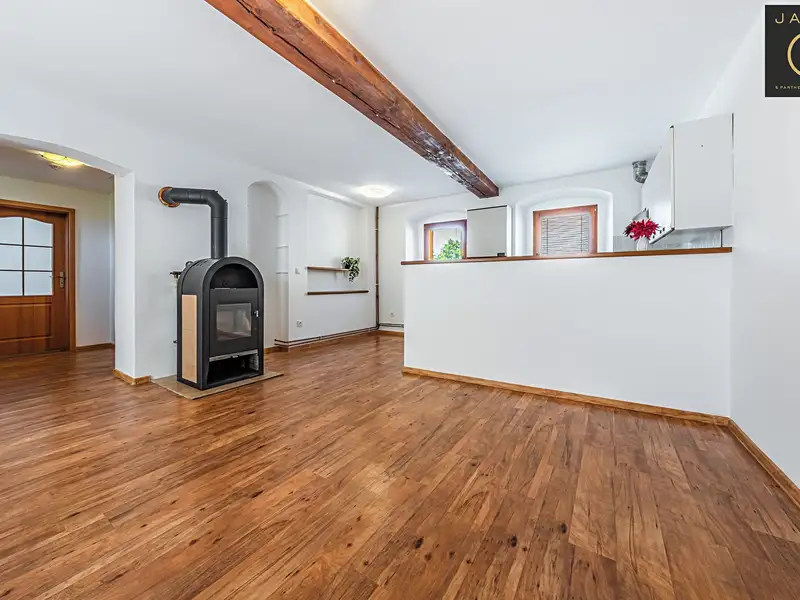 Prodej rodinného domu 102 m², pozemek 312 m², Hostomice – náhled fotky 3