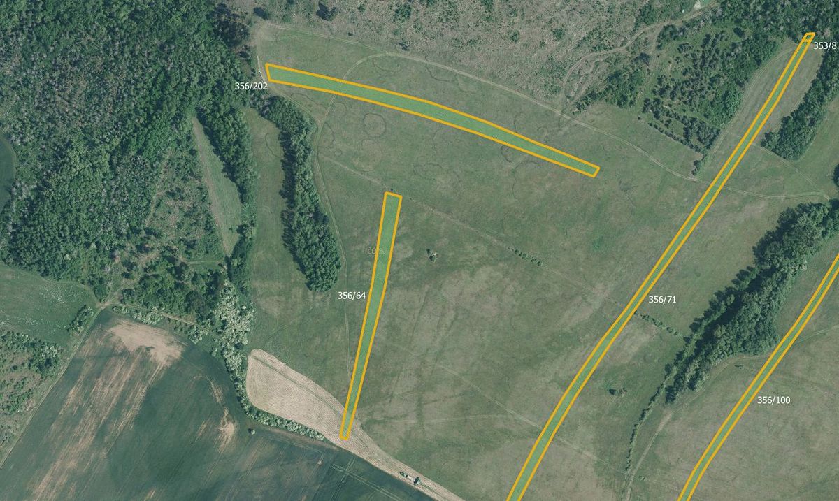 Prodej louky 21546 m², Ivančice – fotka 1 z 3