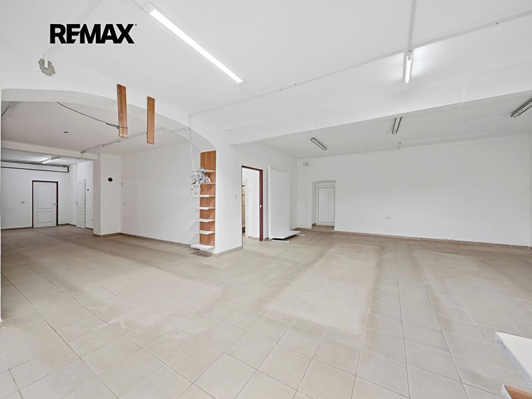 Haus zum Kauf, 300 m² (30 von 46)