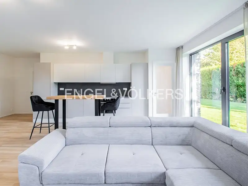 Pronájem bytu 5+kk 139 m², Praha – náhled fotky 2