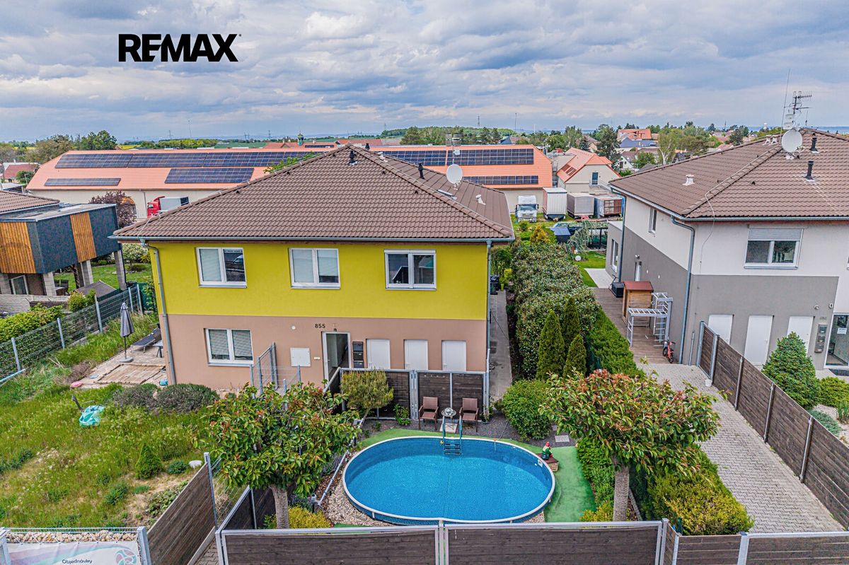 Prodej bytu 3+kk 81 m², Bašť – fotka 1 z 3