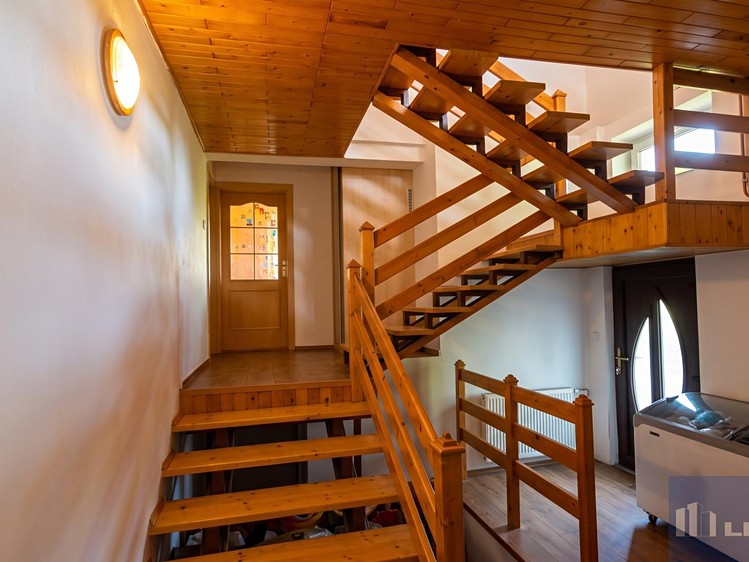 Будинок на продаж, 340 м² (16 з 19)
