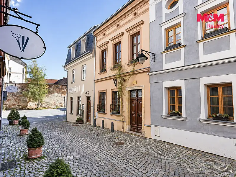 Prodej rodinného domu 420 m², pozemek 414 m², Olomouc – náhled fotky 2