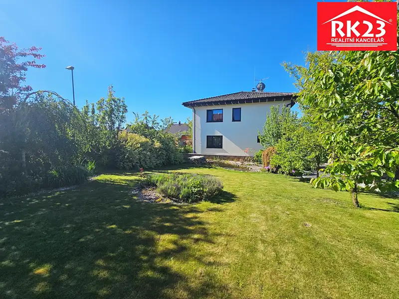 Prodej rodinného domu 187 m², pozemek 788 m², Velká Hleďsebe – náhled fotky 2