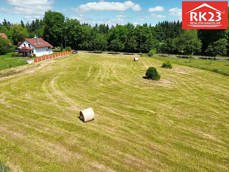 Prodej stavebního pozemku 4038 m², Zádub-Závišín – náhled fotky 1