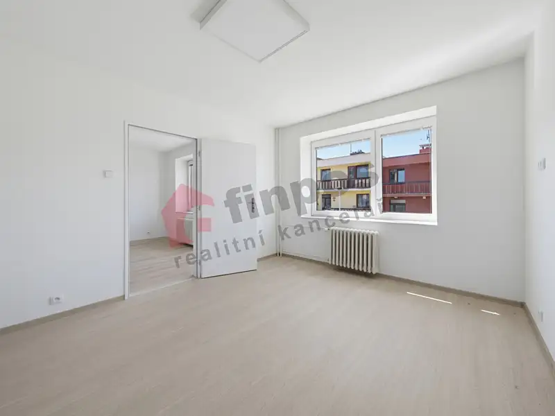 Prodej bytu 3+1 85 m², Praha – náhled fotky 2