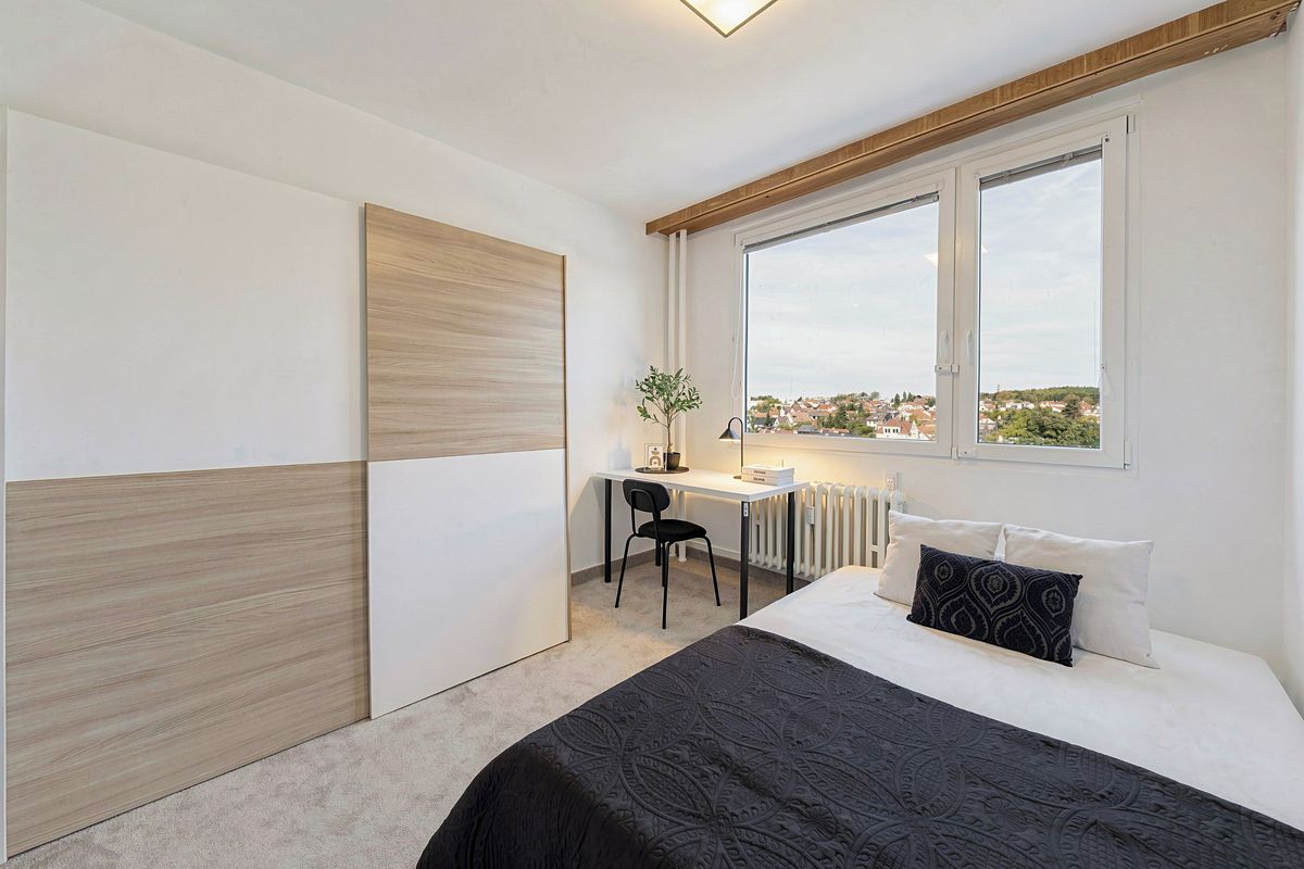 Pronájem bytu pokoje 14 m², Praha – fotka 1 z 3