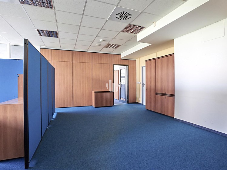 Pronájem komerčního prostoru, 376 m² (5 z 10)
