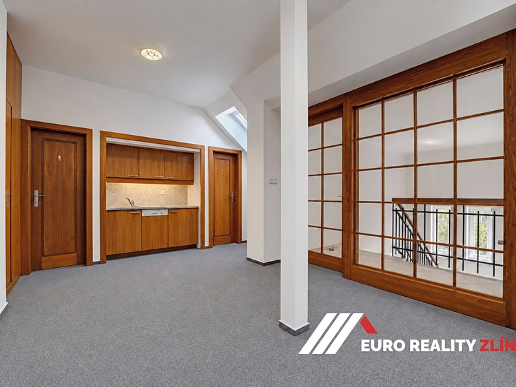 Комерційне приміщення в оренду, 477 м² (5 з 30)