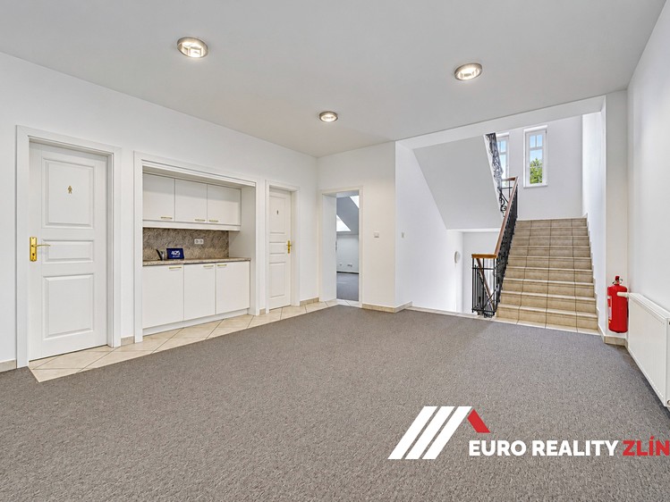 Комерційне приміщення в оренду, 477 м² (13 з 30)
