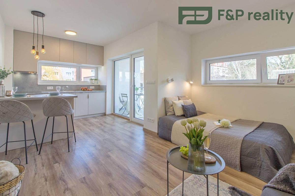 Pronájem bytu 1+kk 33 m², Říčany – fotka 1 z 3