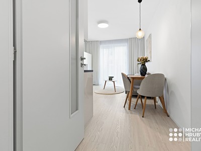 Prodej bytu 1+kk, 27 m² (2 z 18)
