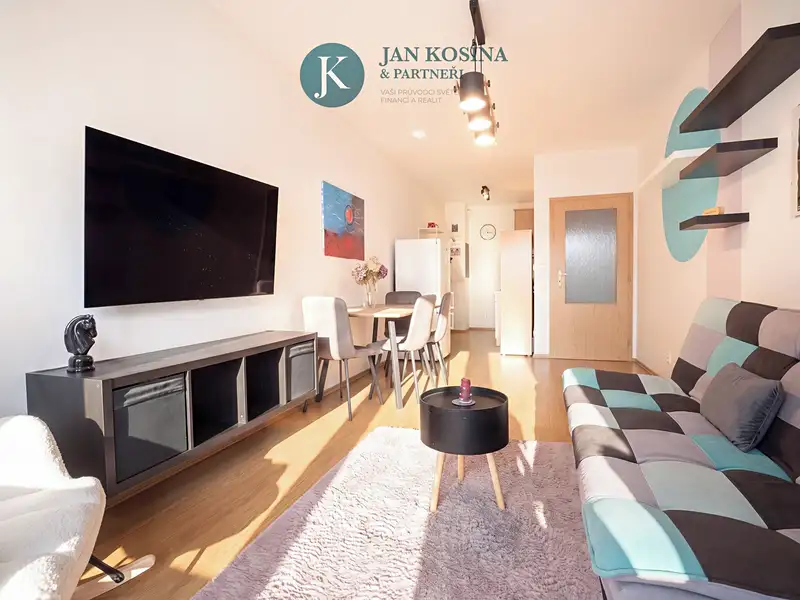 Prodej bytu 2+kk 53 m², Praha – náhled fotky 3