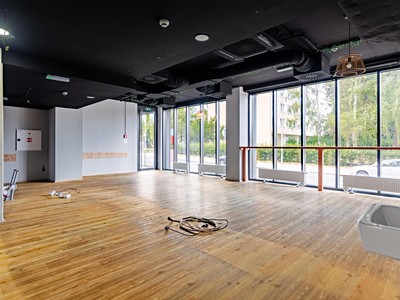 Комерційне приміщення в оренду, 116 м² (2 з 15)