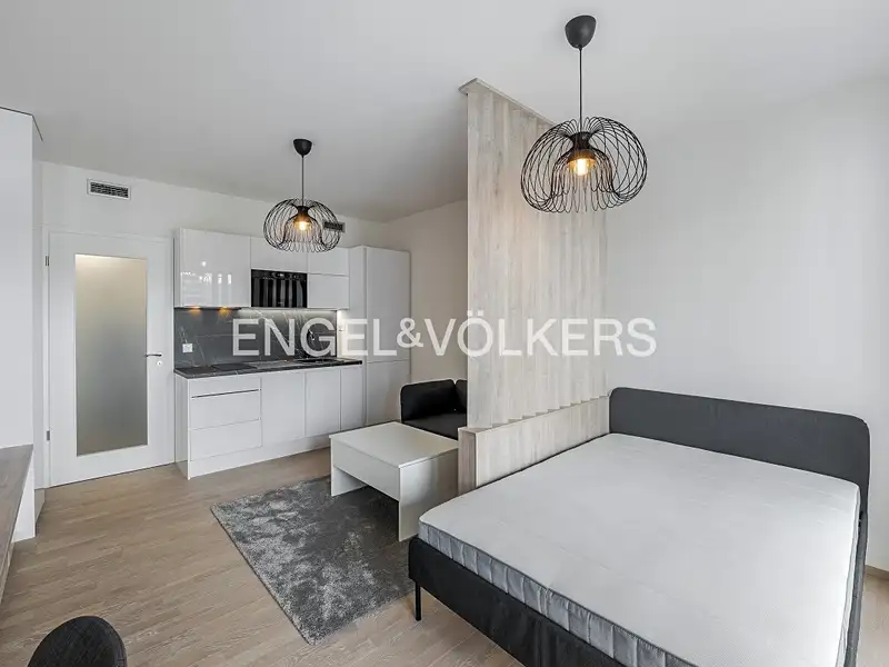 Pronájem bytu 1+kk 32 m², Praha – náhled fotky 3