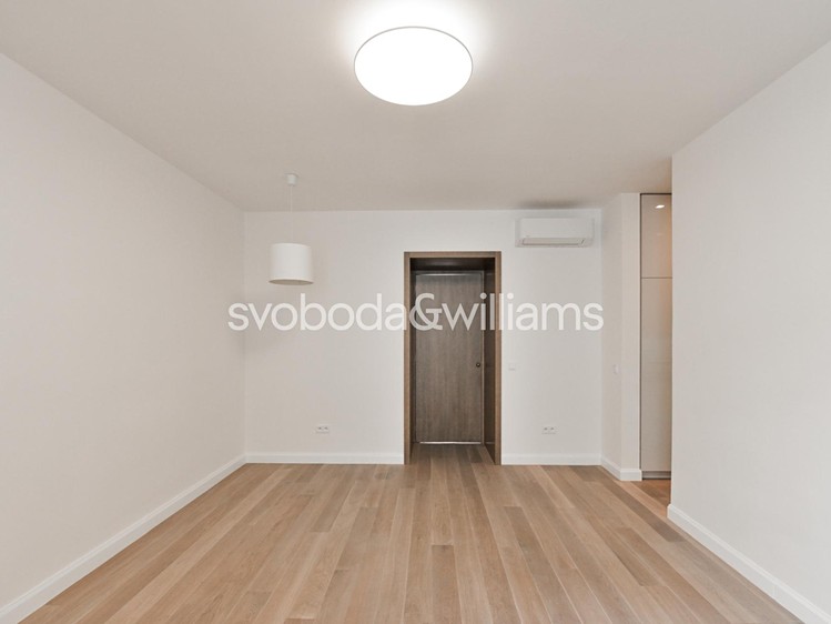 Квартира 3+kk в оренду, 93 м² (13 з 21)