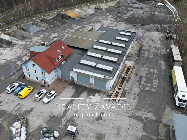 Pronájem komerčního prostoru, 1 023 m² (10 z 23)