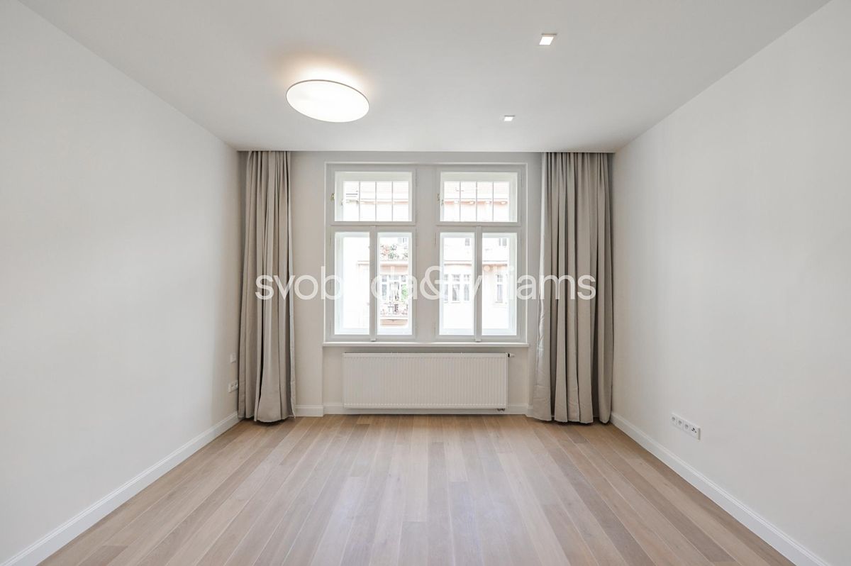 Pronájem bytu 3+kk 93 m² – fotografie 2