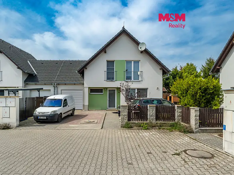 Prodej rodinného domu 124 m², pozemek 341 m², Býkev – náhled fotky 1