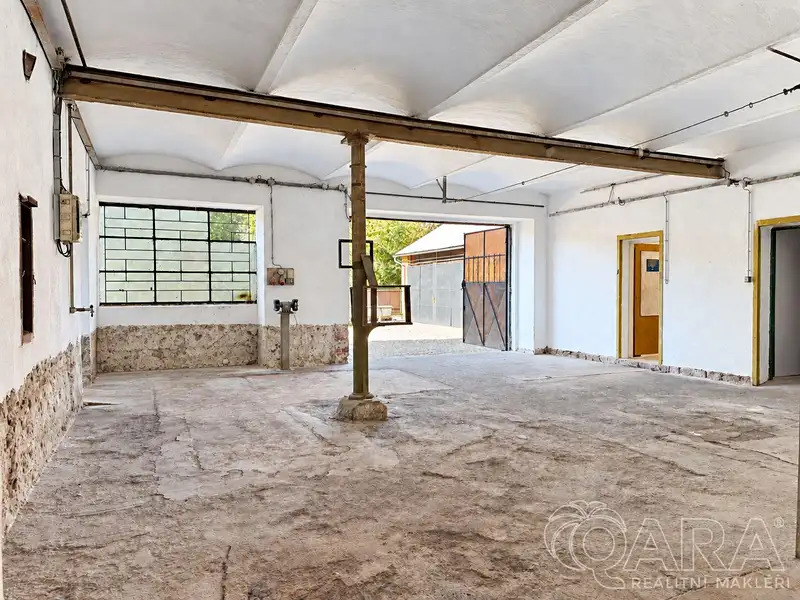Pronájem výrobní haly, prostoru 140 m², Tábor – náhled fotky 1
