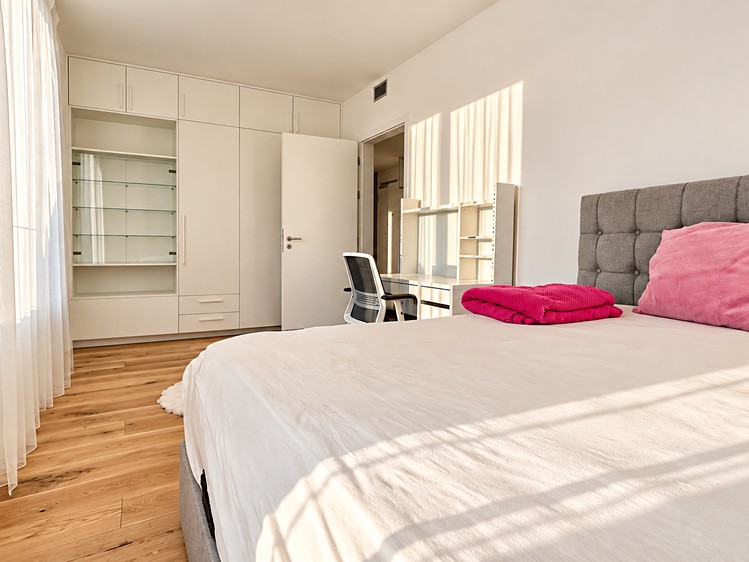 Pronájem bytu 4+kk, 119 m² (22 z 33)
