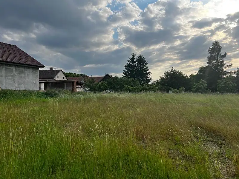 Prodej stavebního pozemku 1207 m², Divec – náhled fotky 2