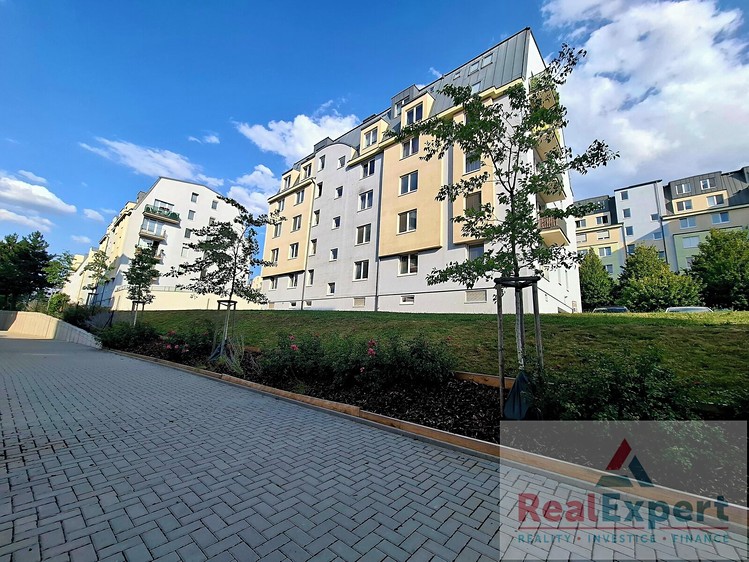 Квартира 2+kk на продаж, 66 м² (1 з 13)