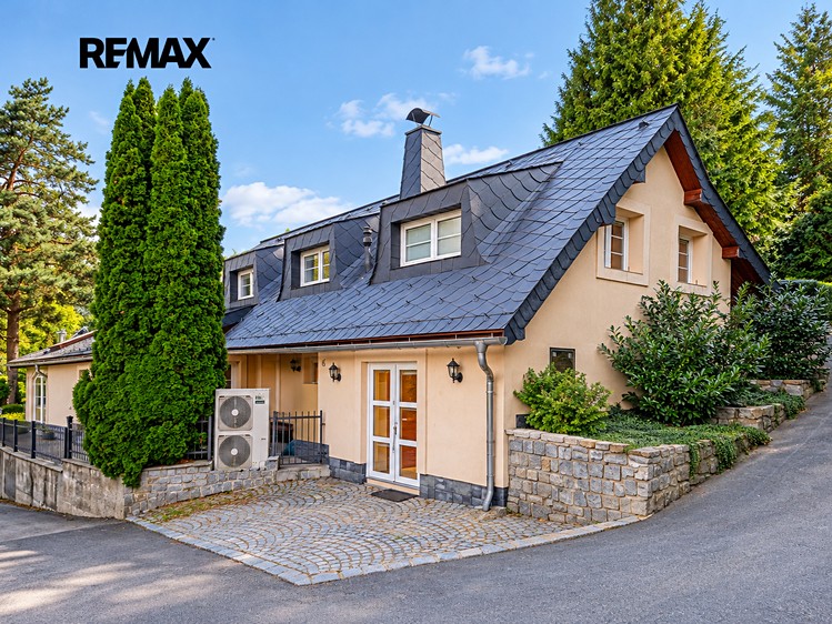 Haus zum Kauf, 170 m² (1 von 40)
