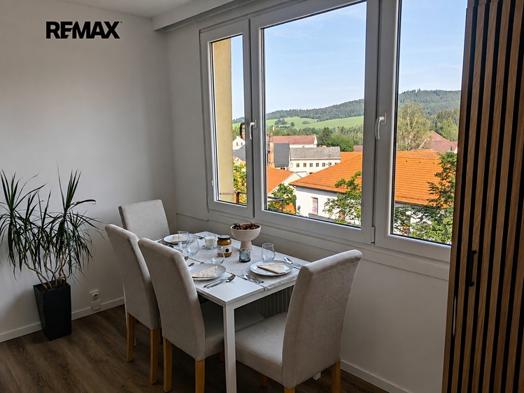 Pronájem bytu 3+1, 65 m² (2 z 16)