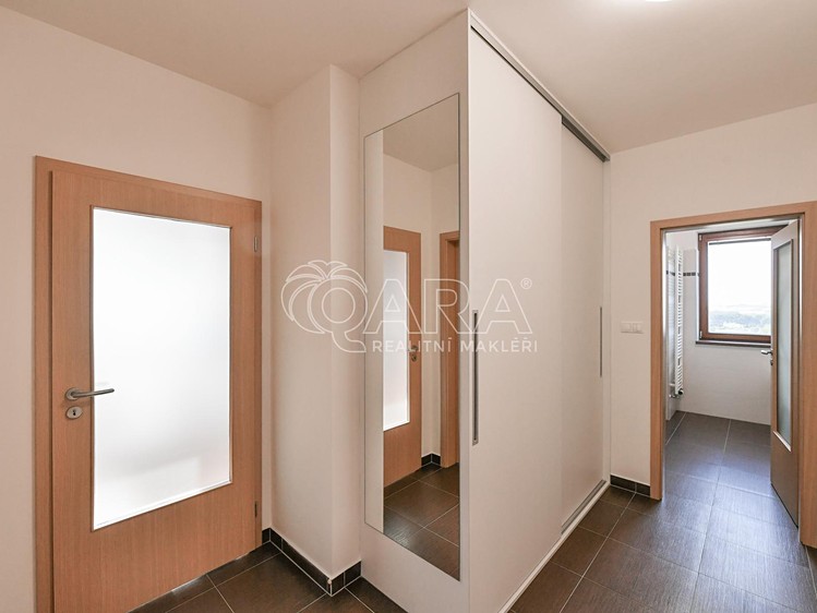 Квартира 2+kk на продаж, 61 м² (16 з 24)