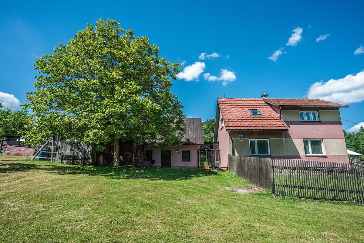 Pronájem rodinného domu 150 m², pozemek 2200 m², Hutisko-Solanec – fotka 1 z 3