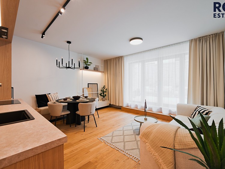 Prodej bytu 3+kk, 76 m² (1 z 46)