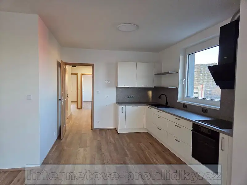 Pronájem bytu 2+kk 60 m², Praha – náhled fotky 2