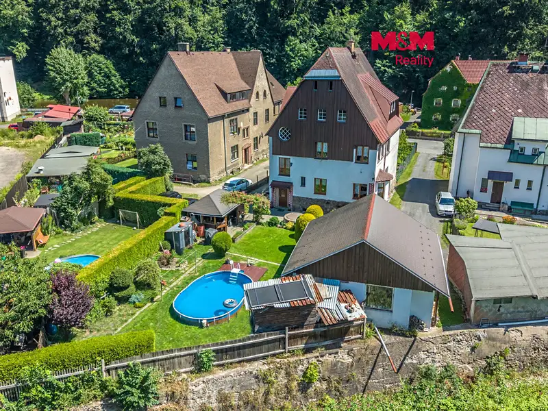 Prodej rodinného domu 230 m², pozemek 875 m², Velké Hamry – náhled fotky 1
