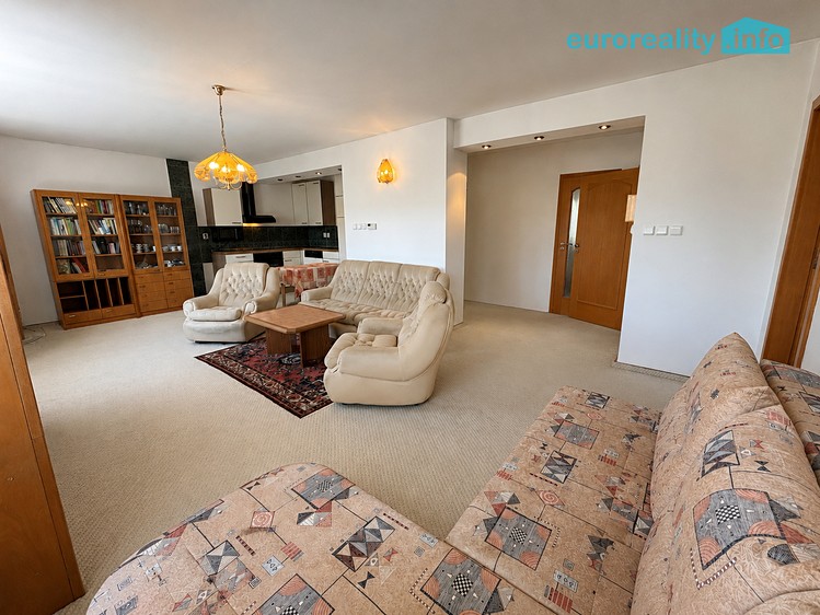Prodej domu, 220 m² (12 z 33)