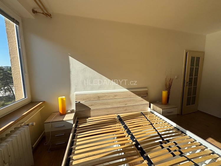 Pronájem bytu 2+1, 57 m² (8 z 13)