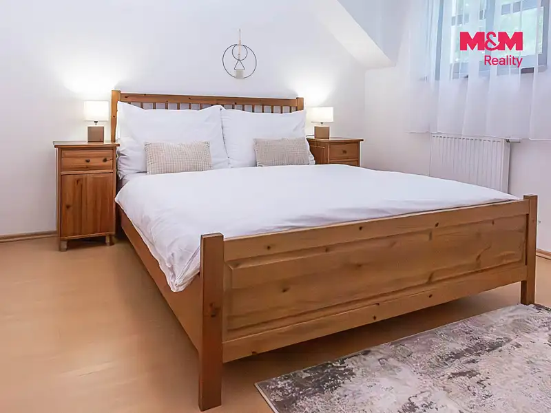Prodej rodinného domu 443 m², pozemek 2457 m², Horní Slavkov – náhled fotky 3