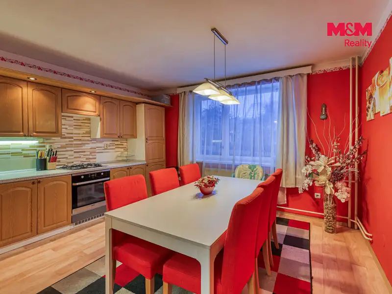 Prodej rodinného domu 239 m², pozemek 1521 m², Kožlí – náhled fotky 2
