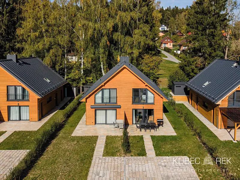 Prodej rodinného domu 82 m², pozemek 56 m², Horní Planá – náhled fotky 2