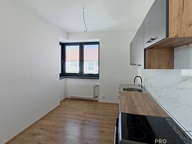 Квартира 1+kk в оренду, 31 м² (7 з 9)