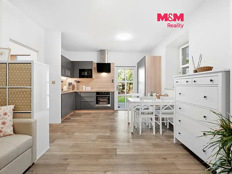 Prodej bytu 3+kk 43 m², Velemín – náhled fotky 1