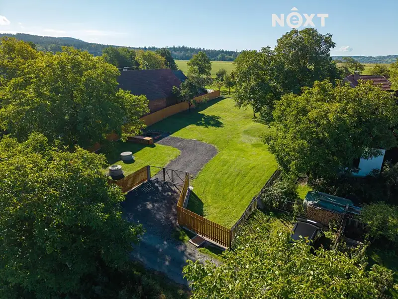 Prodej stavebního pozemku 1882 m², Nové Mitrovice – náhled fotky 3