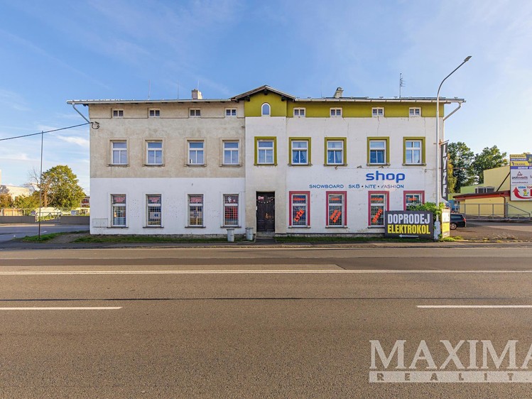 Комерційне приміщення на продаж, 216 м² (1 з 30)