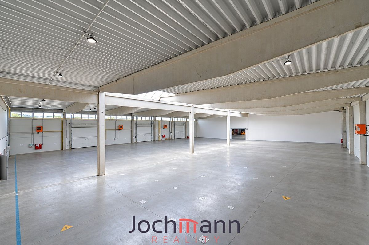 Pronájem skladového prostoru 2660 m²