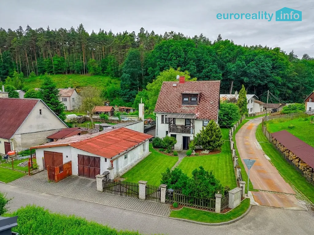 Prodej rodinného domu 190 m², pozemek 636 m²