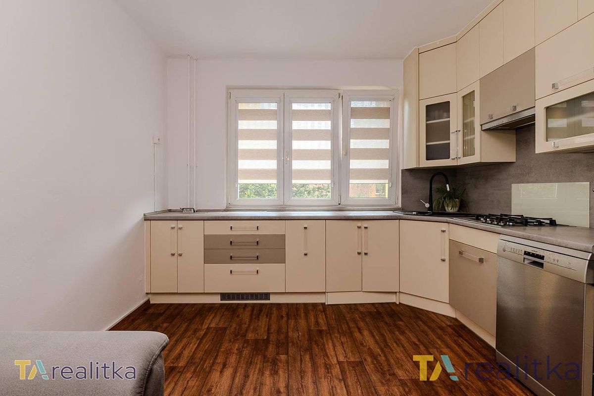 Prodej bytu 2+1 54 m², Karviná – fotka 1 z 3