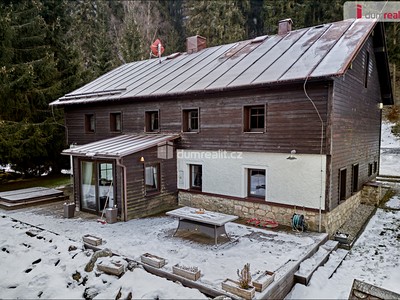 Prodej  rodinného domu 230 m², pozemek 6 666 m²